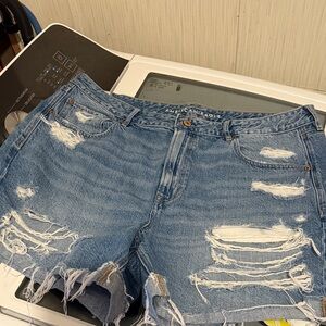 American Eagle Outfitters tomgirl Shorts 18